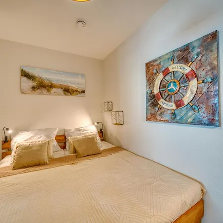 - Haus F, App 0f1002 Διαμέρισμα *